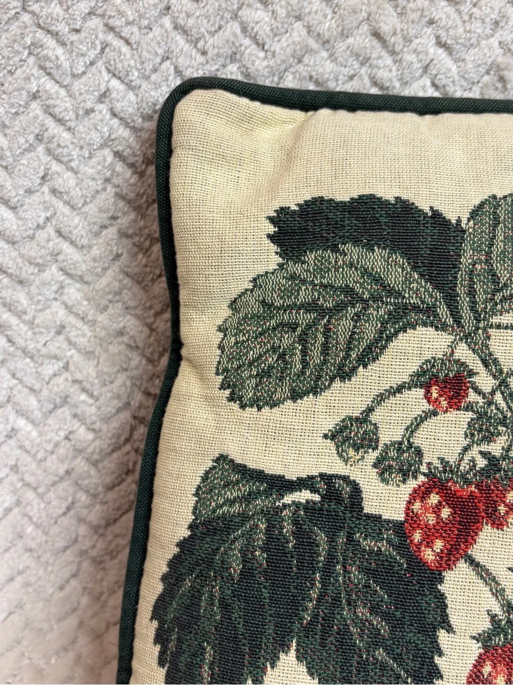 Vtg Newport Woven Tapestry Strawberry Throw Pillow Cottagecore Forest Green